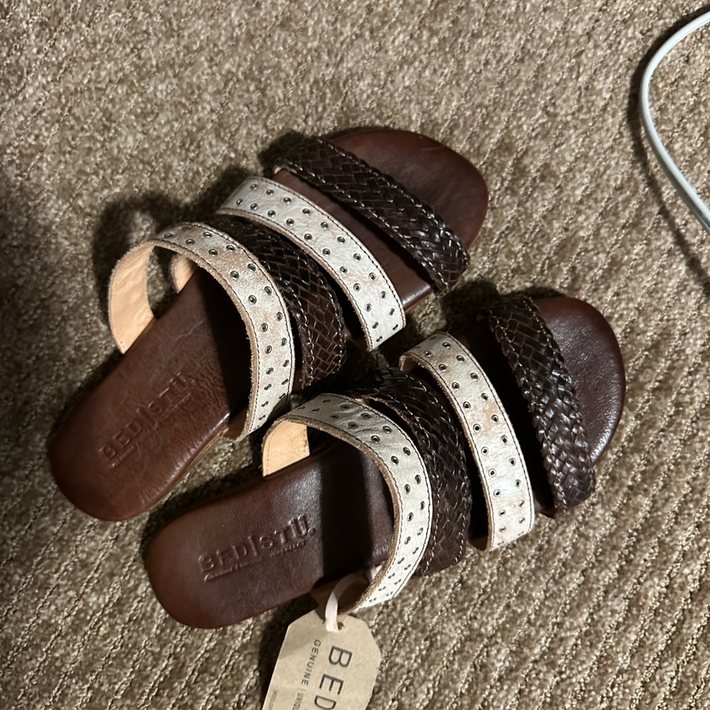BedStu Women's Sandals in Brown and Cream - Picture 3 of 8
